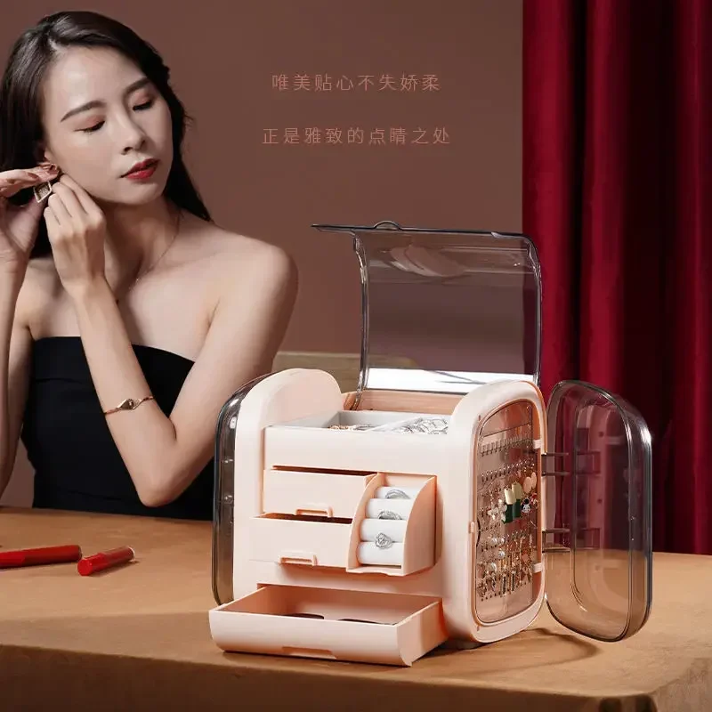 Luxury Skincare Makeup - حقيبة مستحضرات تجميل فاخرة بإضاءة LED