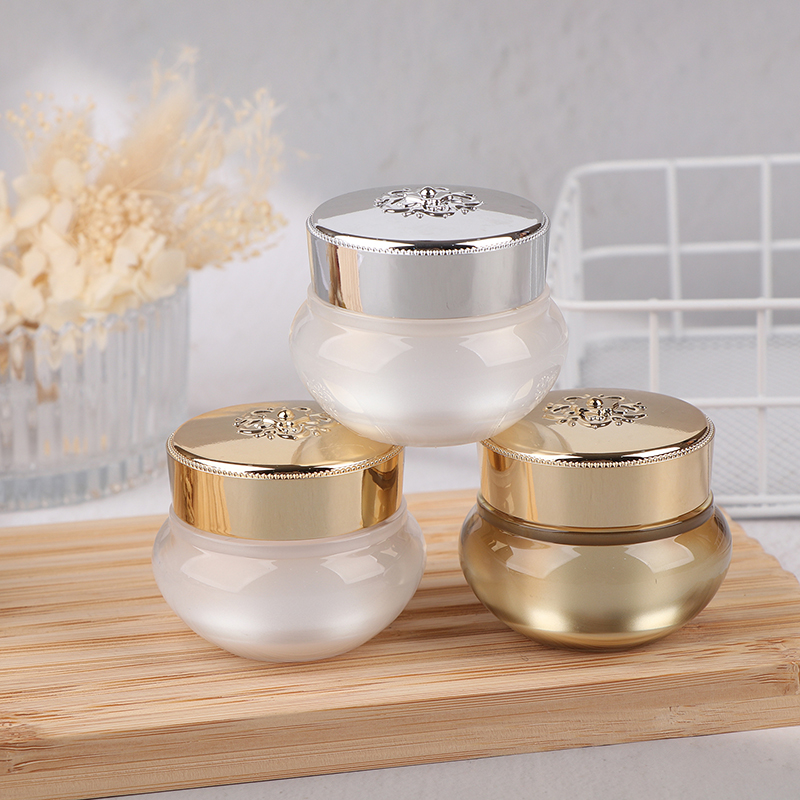 عبوات كريم أكريليك فارغة للسفر - مراجعة Luxury Skincare Products وسعره