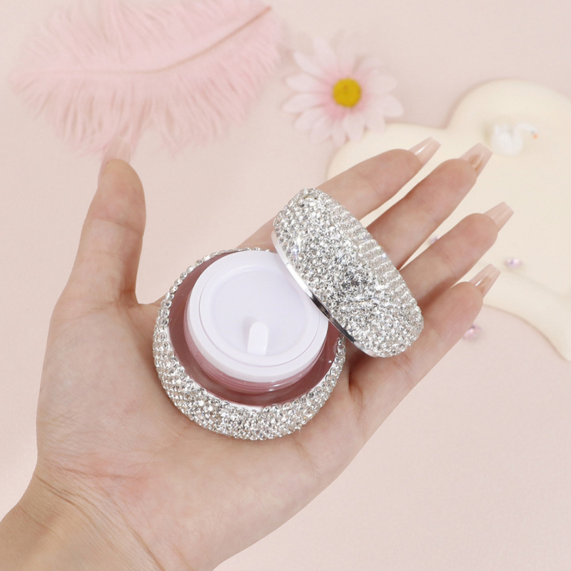 زجاجة كريم للعين فاخرة سعة 10  - مراجعة Luxury High End Skincare وسعره